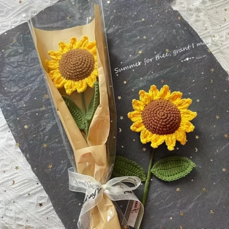 El Yapımı Ay Çiçeği Buketi