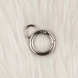 METAL YAYLI ÇANTA HALKASI KULAKLI 2 CM. GUMUS